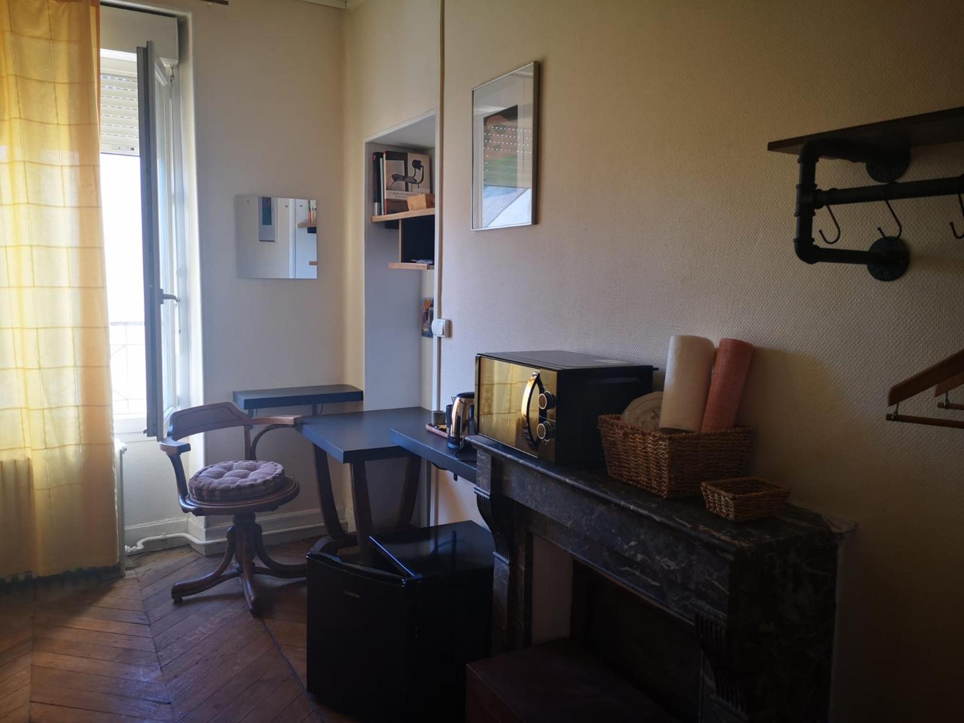 Chambres Avec Salle De Bains Et Cuisine En Centre Ville Argenton Sur Creuse Extérieur photo